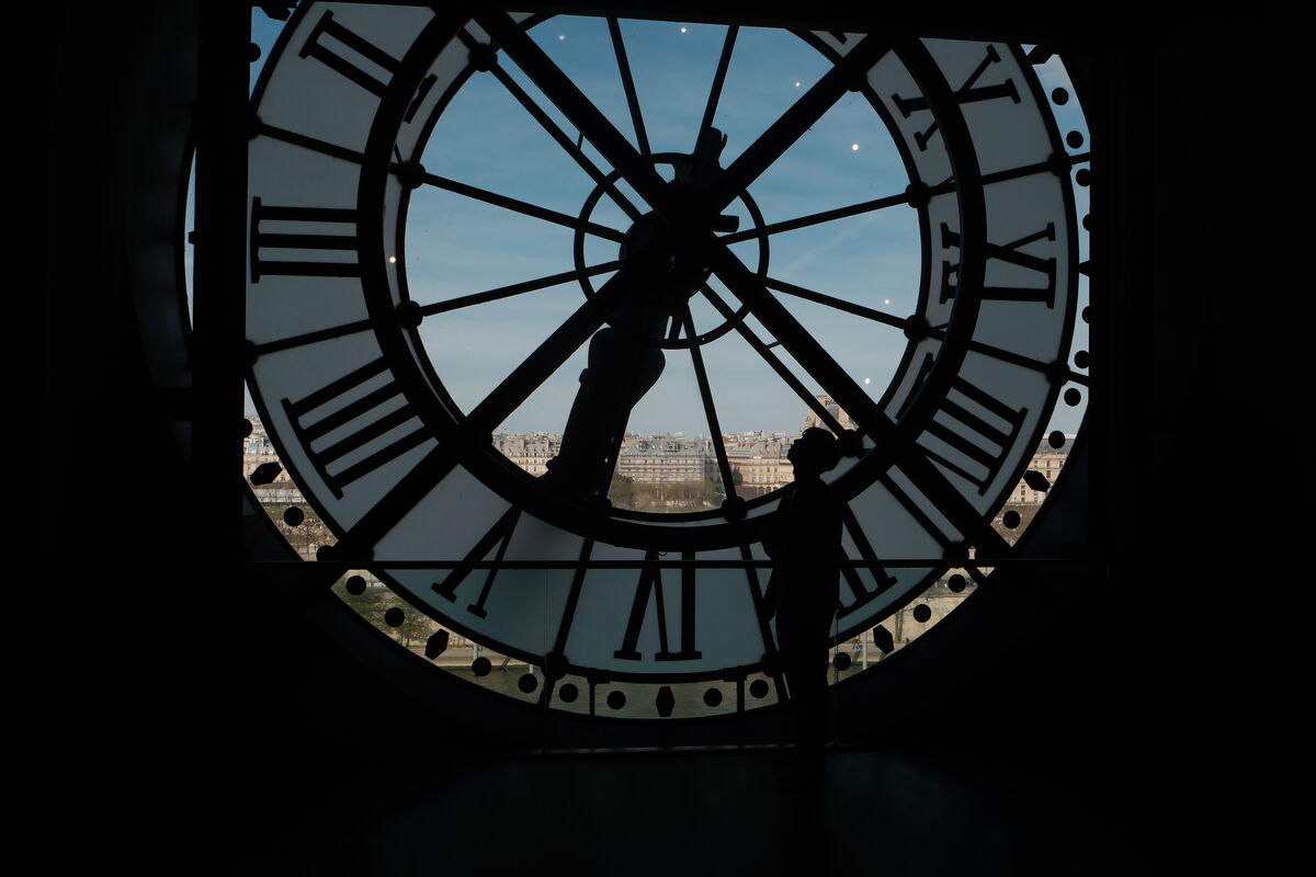 Eiffel Tower (night)