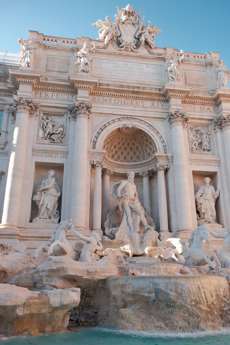 Eiffel Tower (daytime)