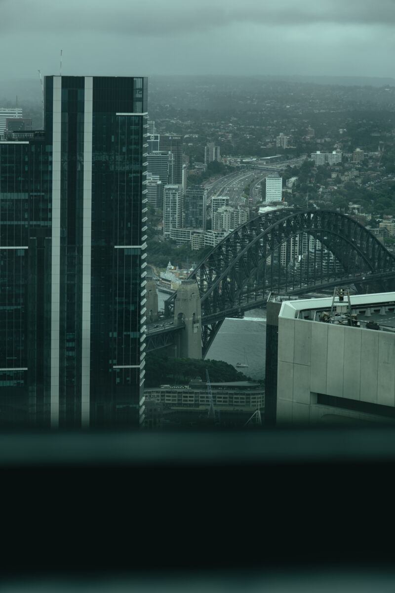 Eiffel Tower (daytime)